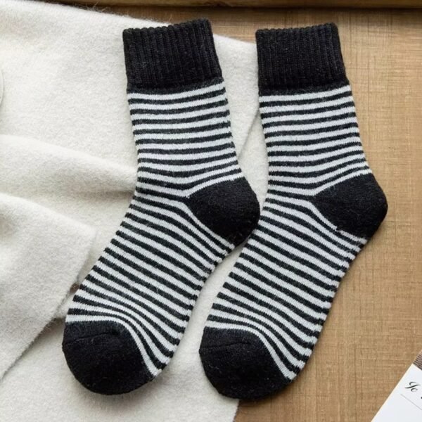 Super Warm Alpaca Socks Black White