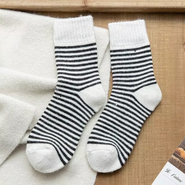 Super Warm Alpaca Socks White Black